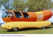 11B-Wienermobile_2004.jpg